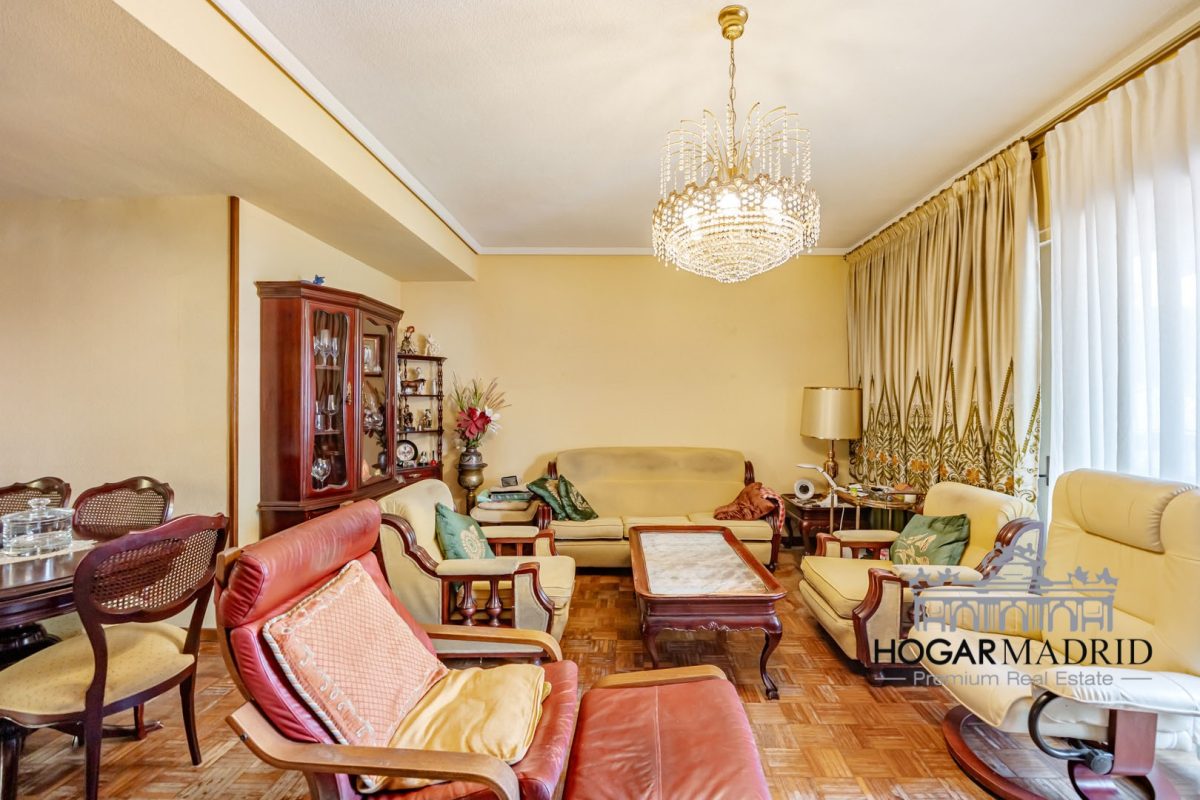 Alto, completamente exterior, excelentes vistas