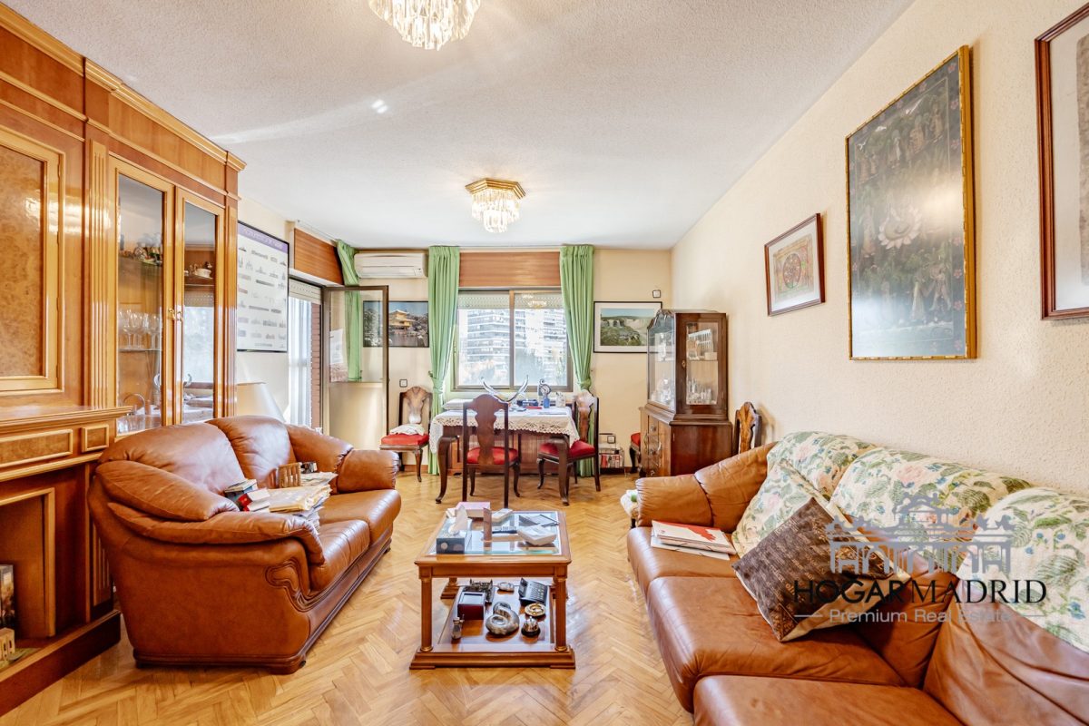 Alto, excelentes vistas, garaje