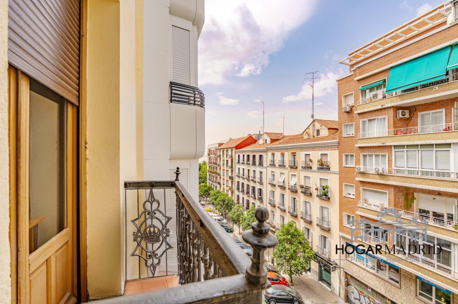 Edificio clásico, mirador