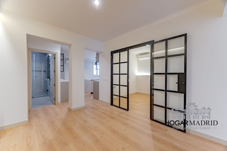 Apartamento de lujo a estrenar, con despacho