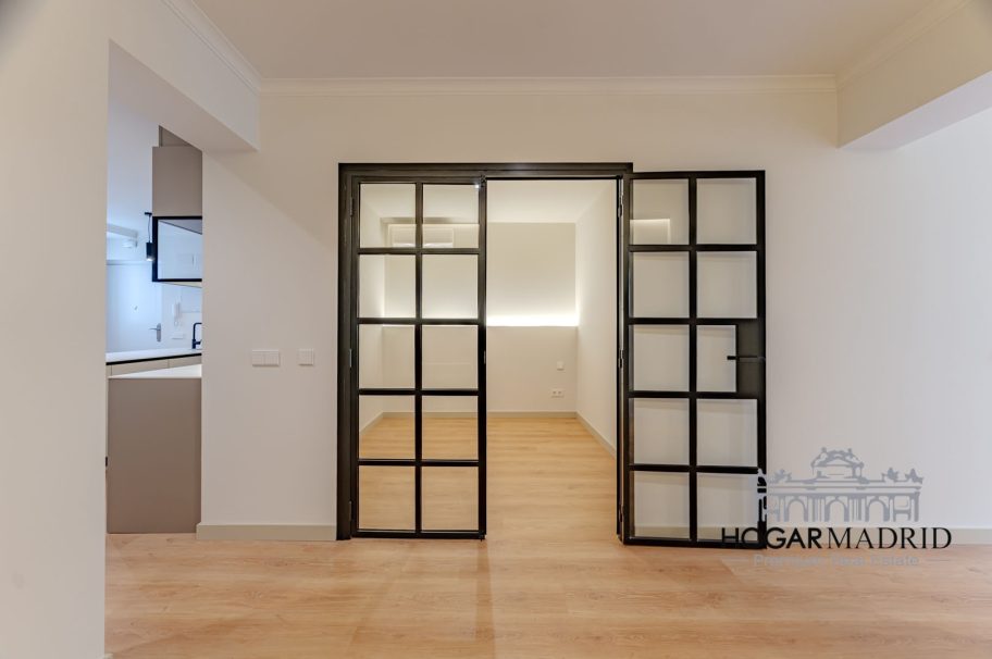 Apartamento de lujo a estrenar, con despacho