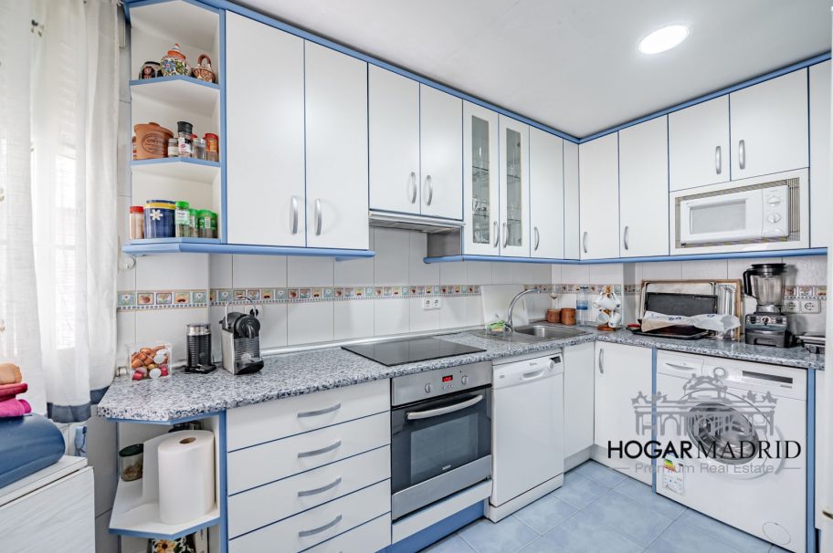 Alto, completamente exterior, excelentes vistas