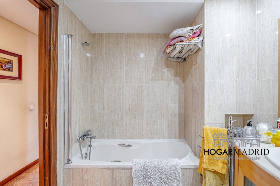 Alto, completamente exterior, excelentes vistas