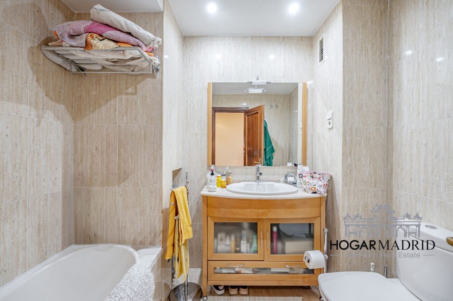 Alto, completamente exterior, excelentes vistas