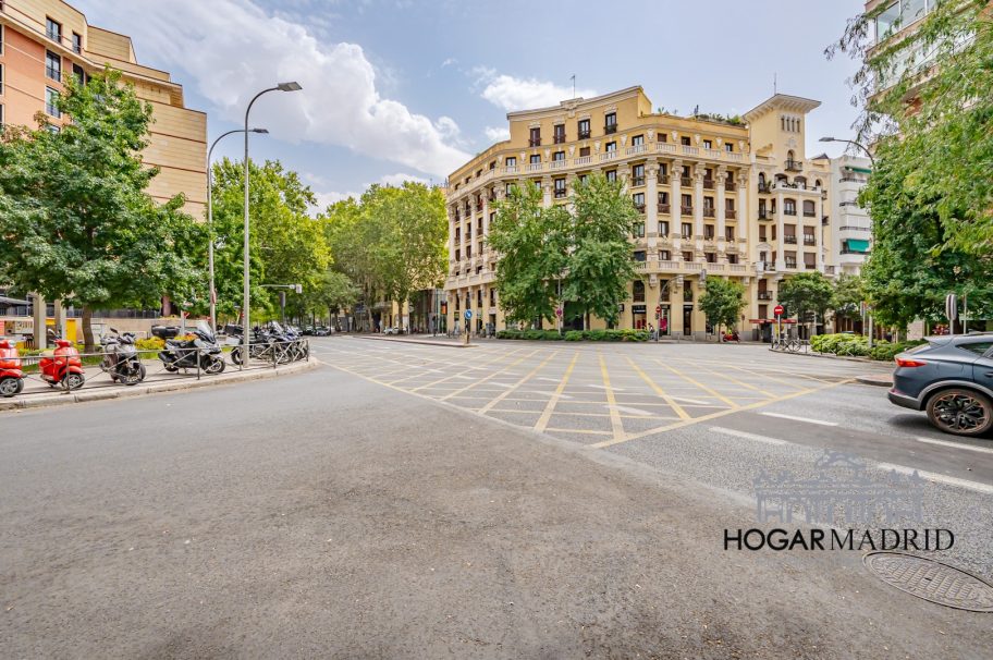 Edificio clásico, mirador