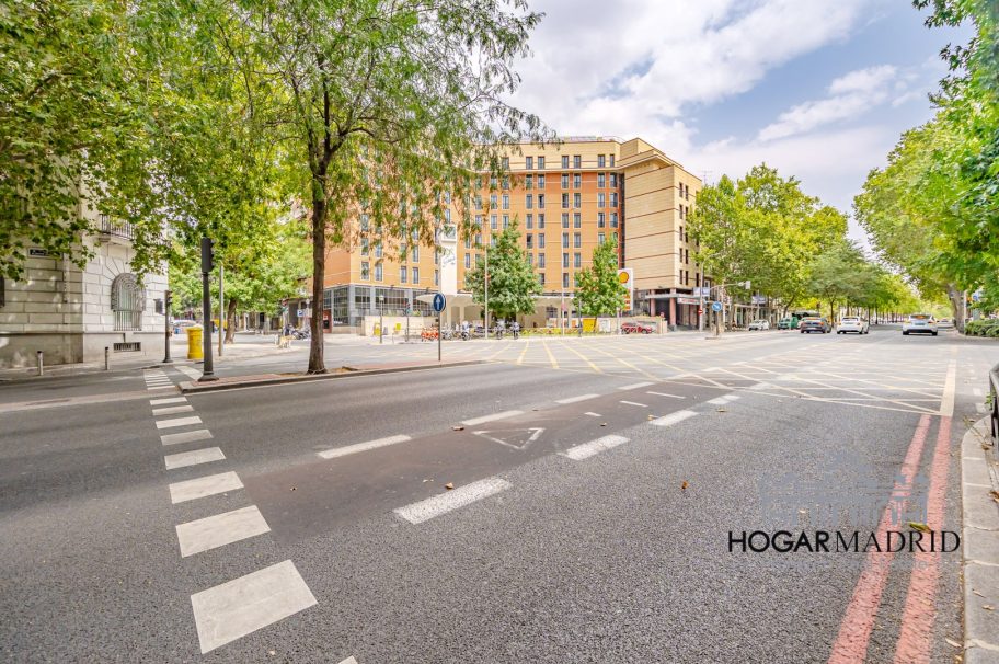 Edificio clásico, mirador