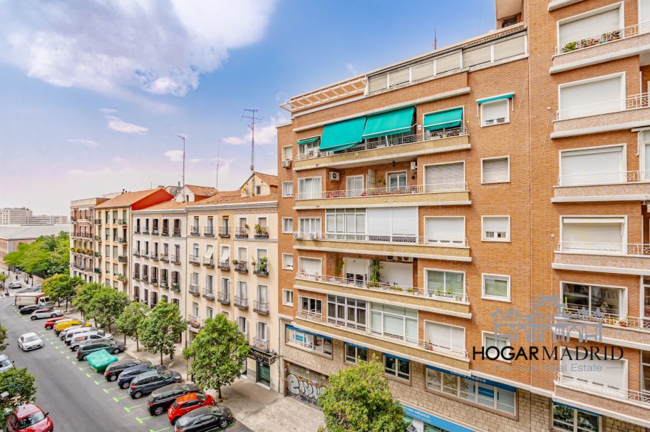 Edificio clásico, mirador