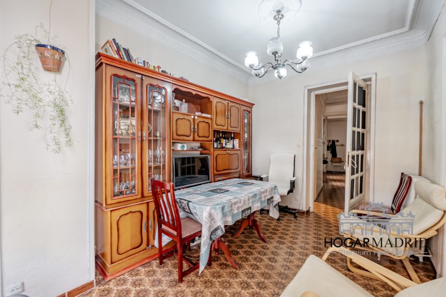 Edificio clásico, mirador