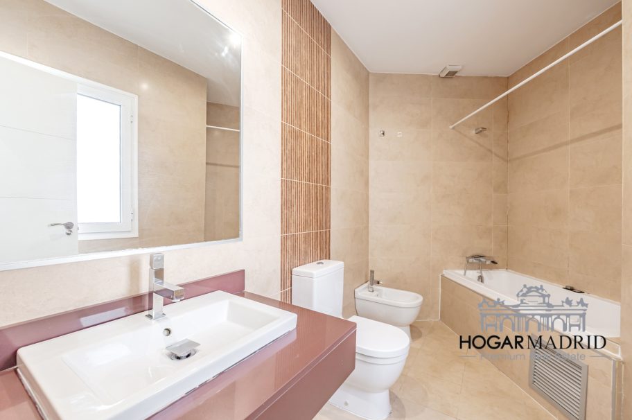 Luminoso, en excelente estado