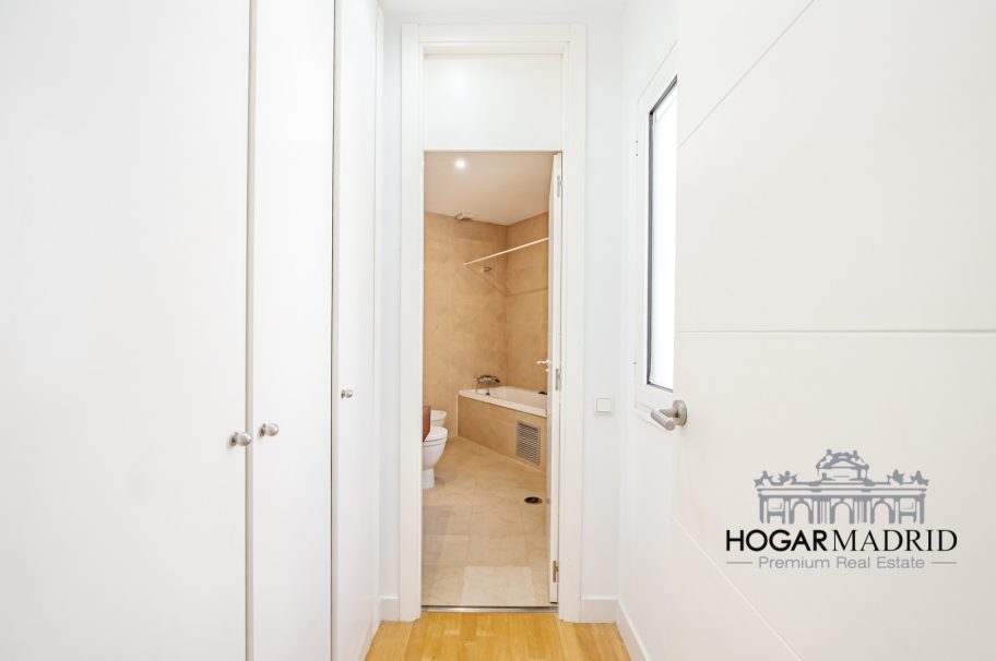 Luminoso, en excelente estado