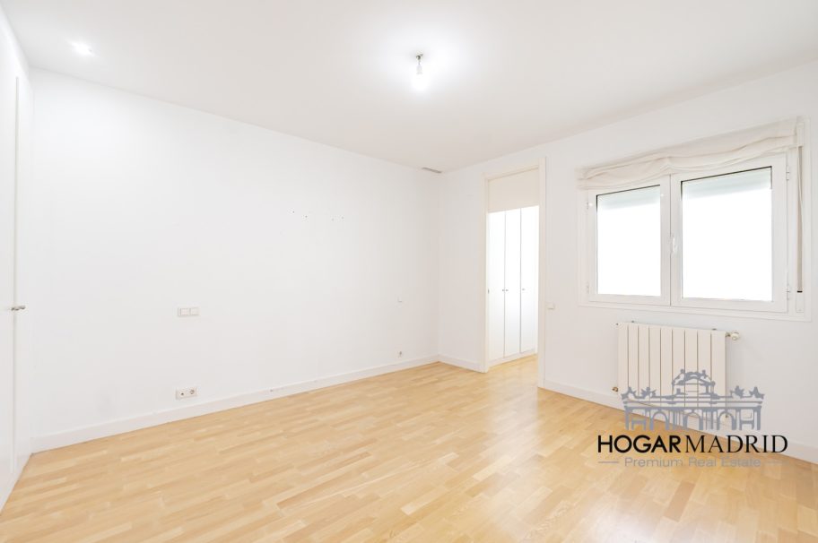 Luminoso, en excelente estado