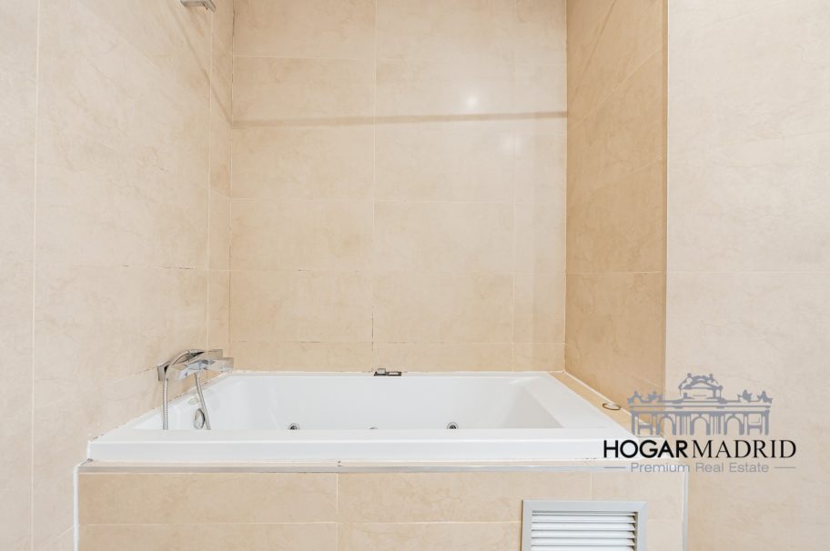 Luminoso, en excelente estado