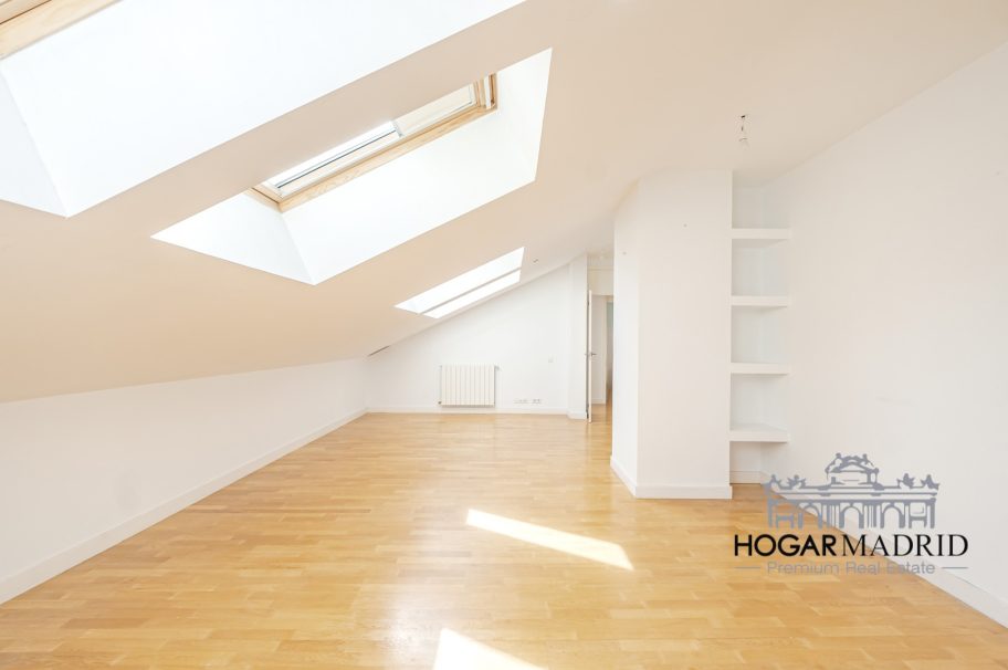 Luminoso, en excelente estado