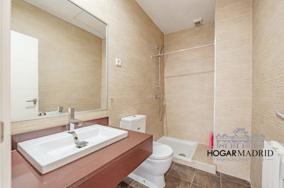 Luminoso, en excelente estado