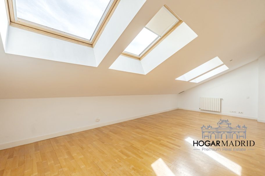 Luminoso, en excelente estado