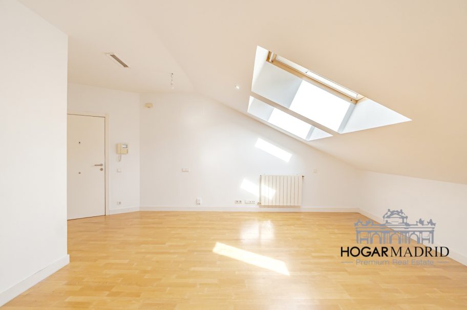 Luminoso, en excelente estado