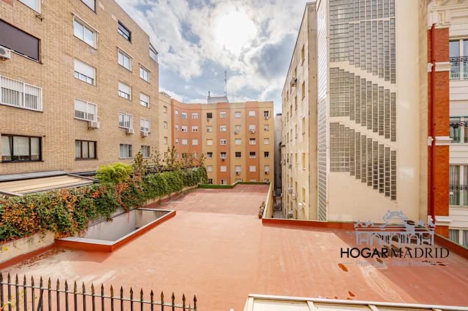 Milla de Oro, con garaje en finca