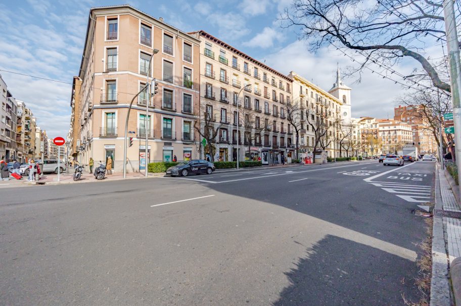 En Trafalgar, de lujo, con garaje