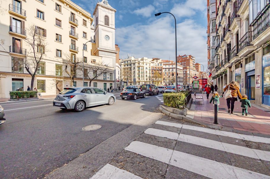 En Trafalgar, de lujo, con garaje