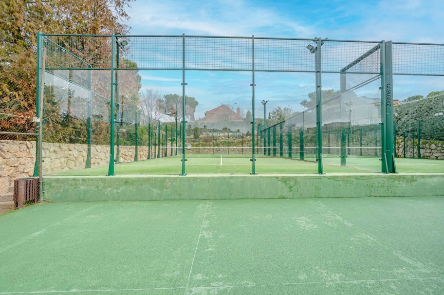 Excelente vivienda unifamiliar en urbanización privada