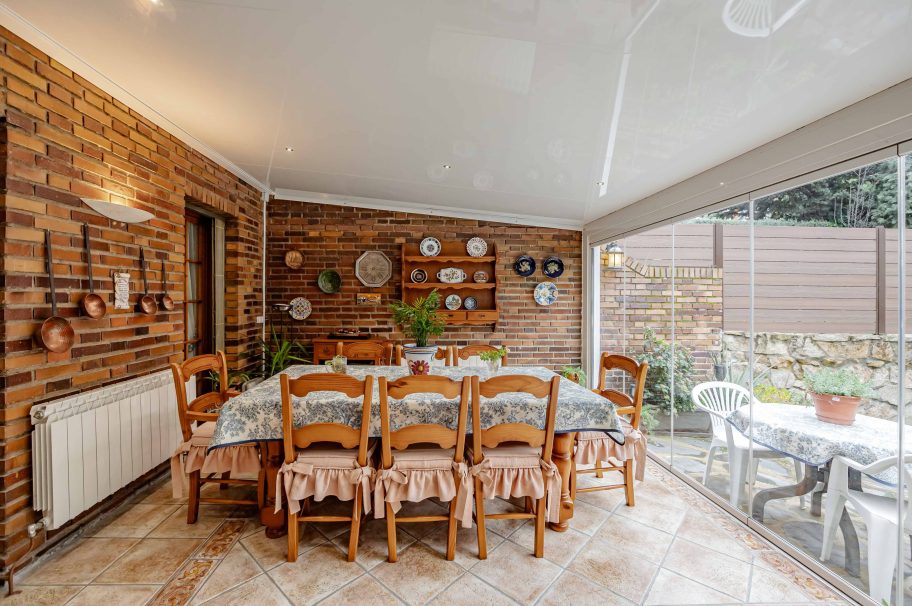 Excelente vivienda unifamiliar en urbanización privada