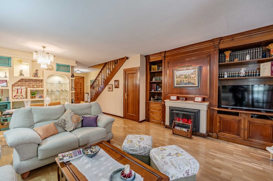 Excelente vivienda unifamiliar en urbanización privada