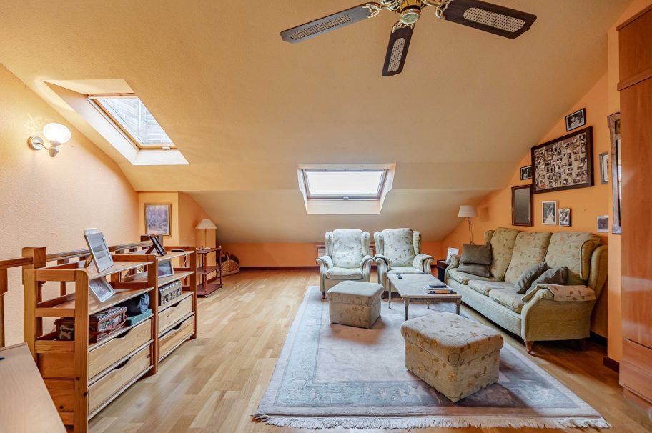 Excelente vivienda unifamiliar en urbanización privada