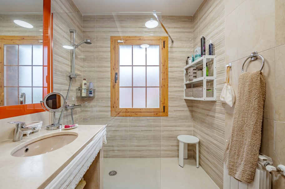 Excelente vivienda unifamiliar en urbanización privada