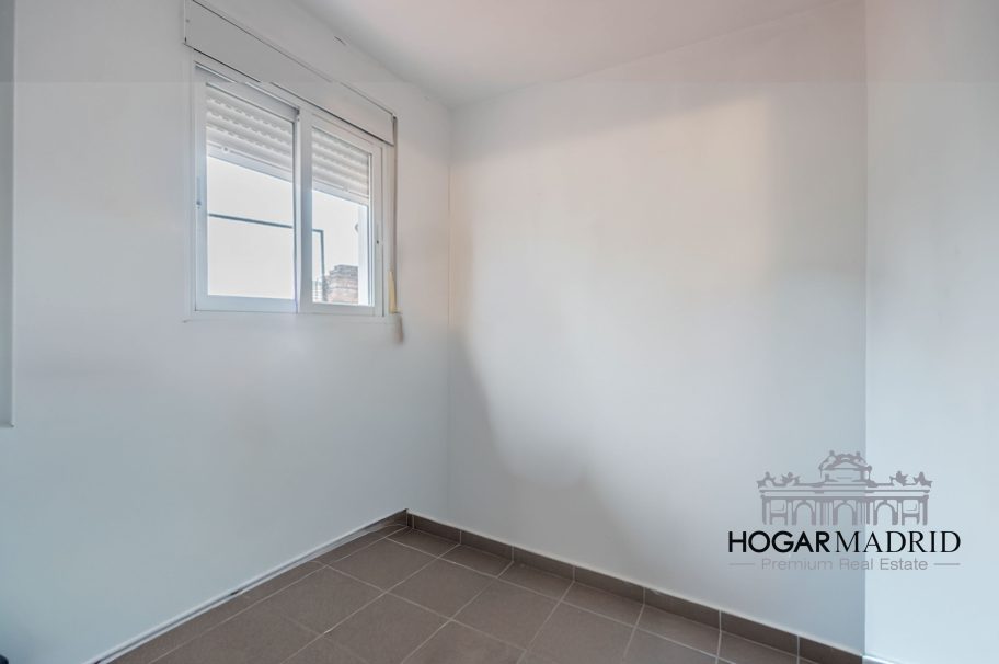 Apartamento clásico, con balcones