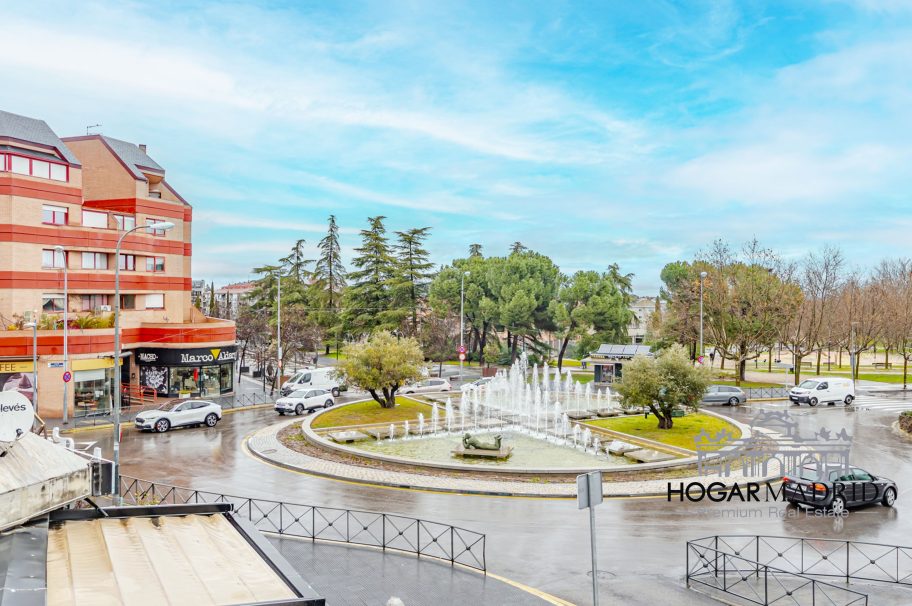 Urbanización de lujo, buen estado, con garaje y trastero