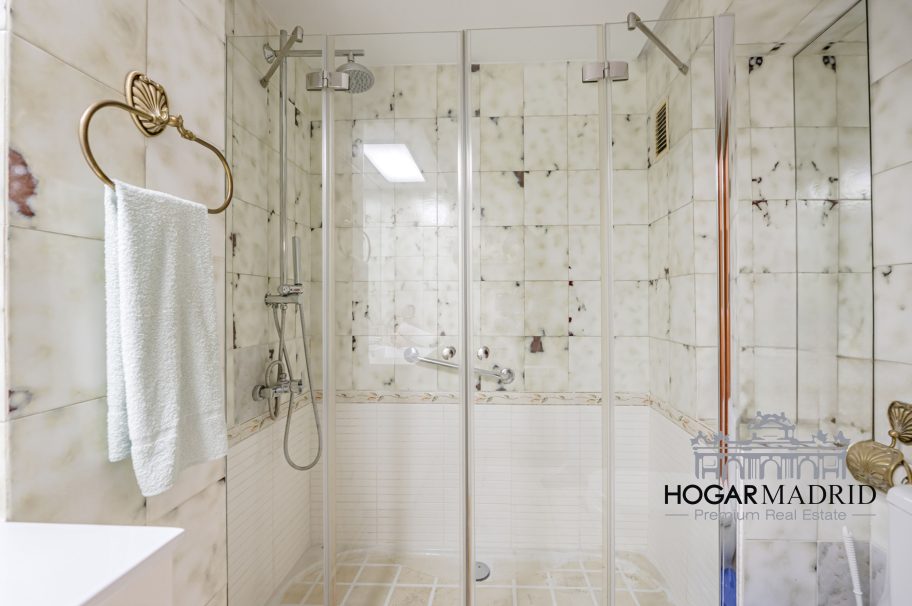 Urbanización de lujo, buen estado, con garaje y trastero