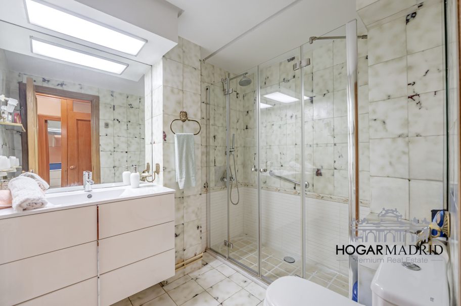 Urbanización de lujo, buen estado, con garaje y trastero