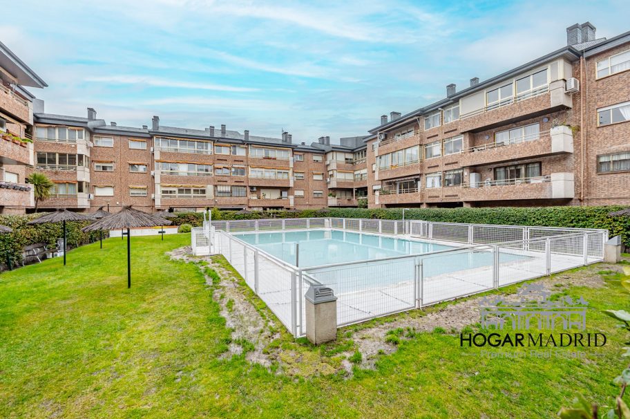 Urbanización de lujo, buen estado, con garaje y trastero