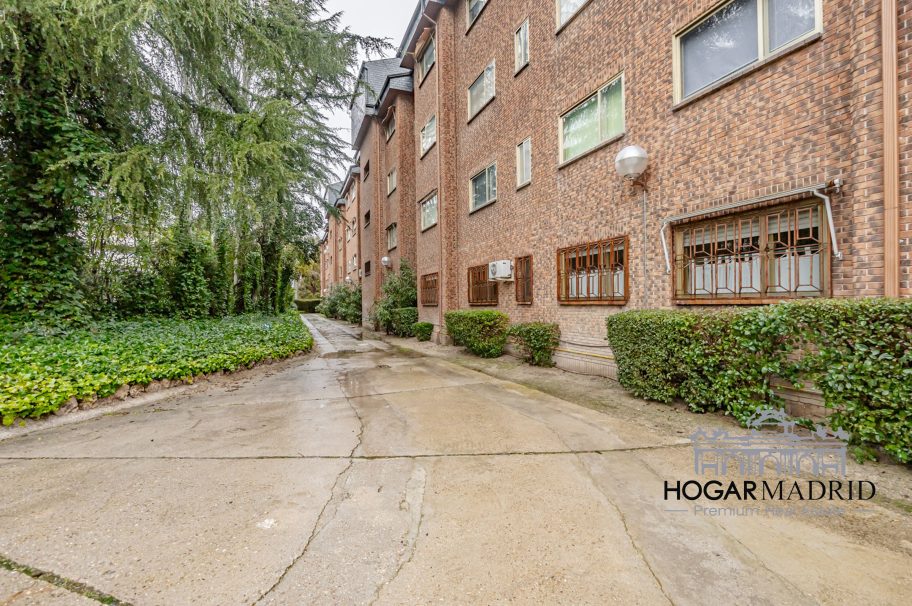 Urbanización de lujo, buen estado, con garaje y trastero