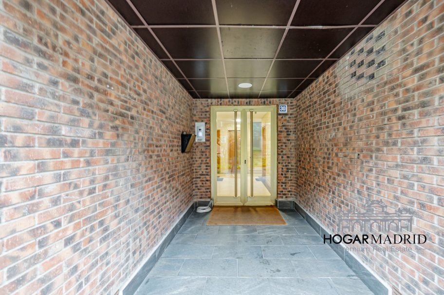 Urbanización de lujo, buen estado, con garaje y trastero