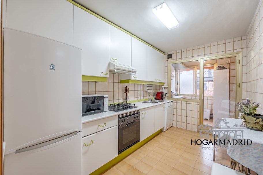 Urbanización de lujo, buen estado, con garaje y trastero