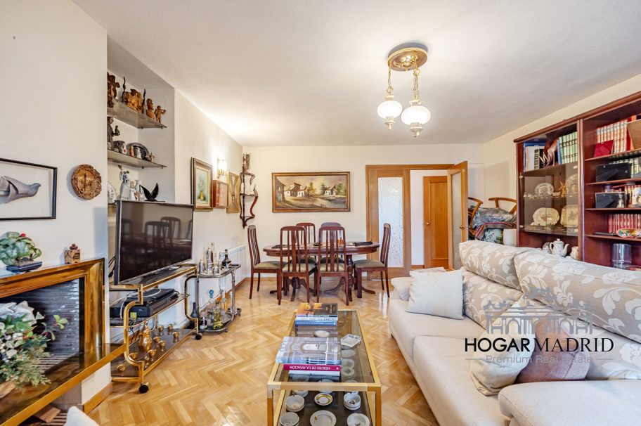 Urbanización de lujo, buen estado, con garaje y trastero