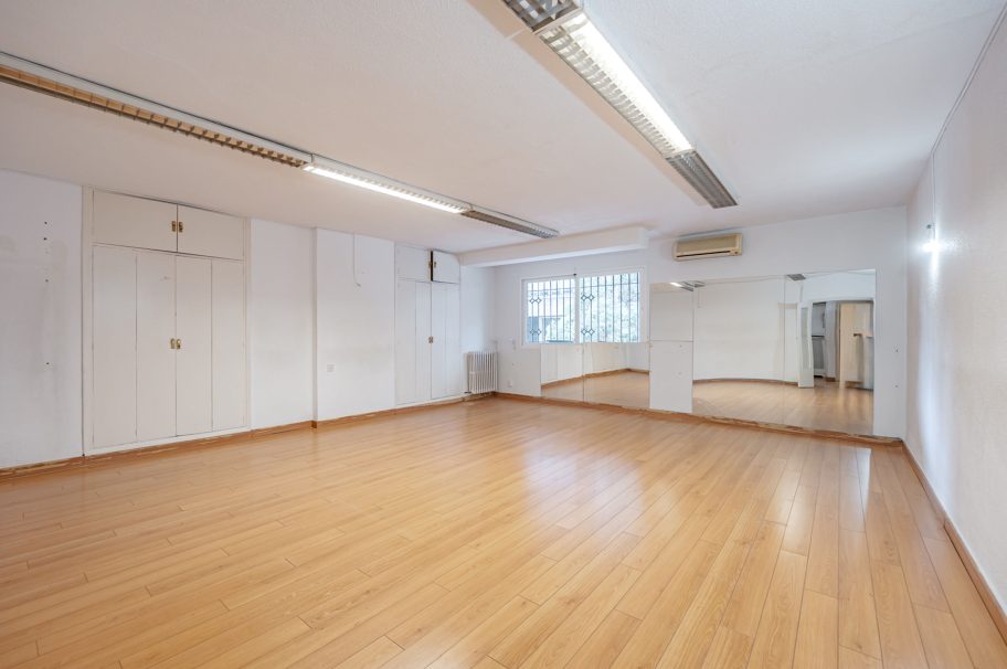 Oficina o despacho en edificio representativo