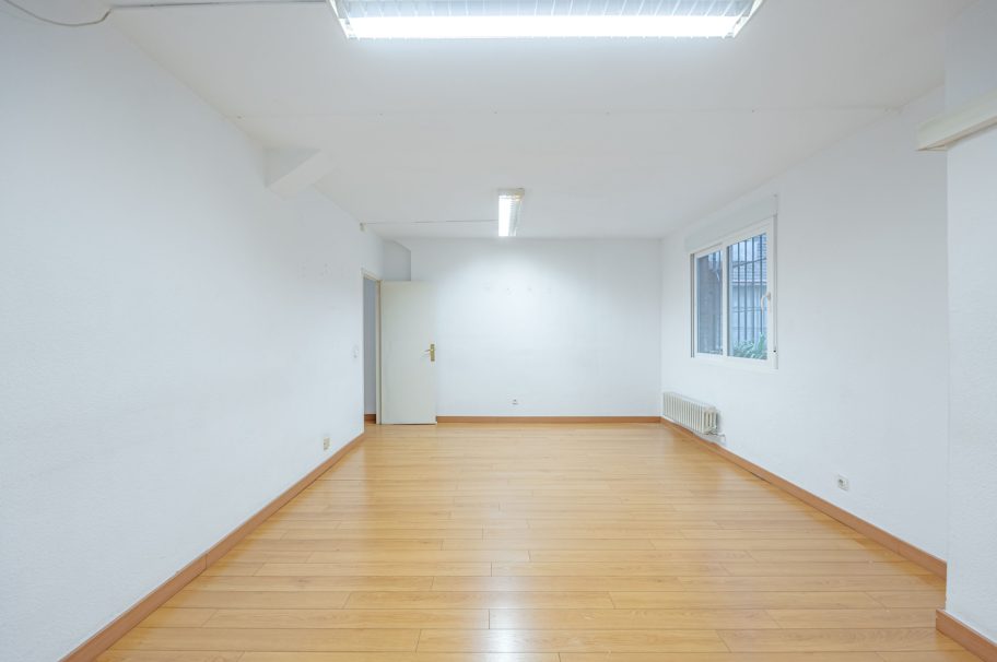 Oficina o despacho en edificio representativo