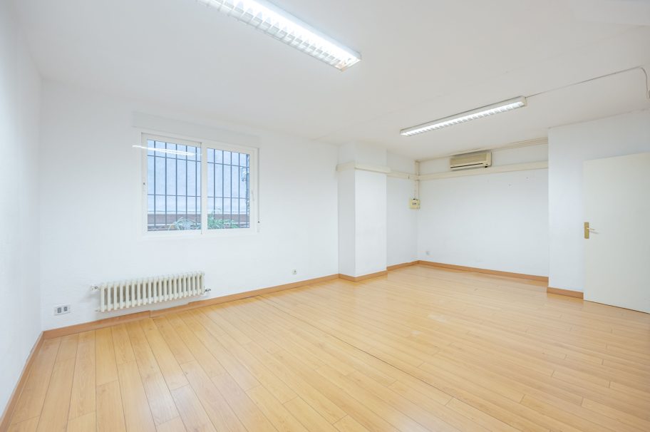 Piso en edificio representativo