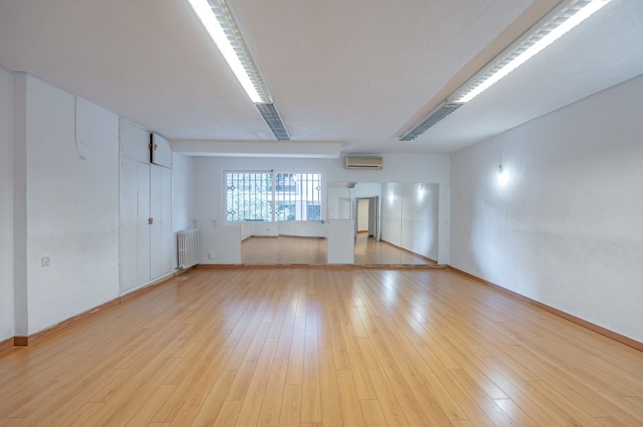 Piso en edificio representativo