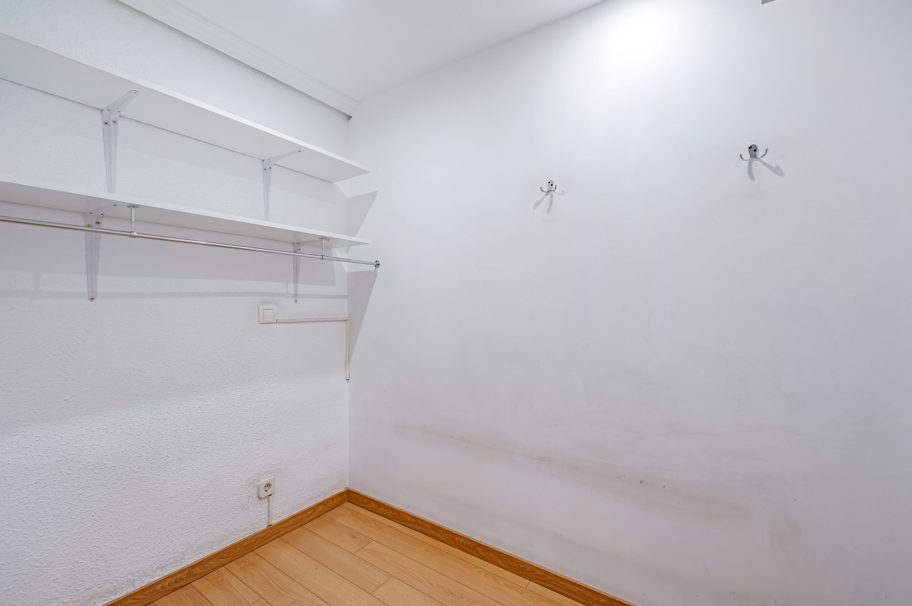 Piso en edificio representativo