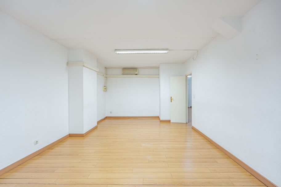 Piso en edificio representativo