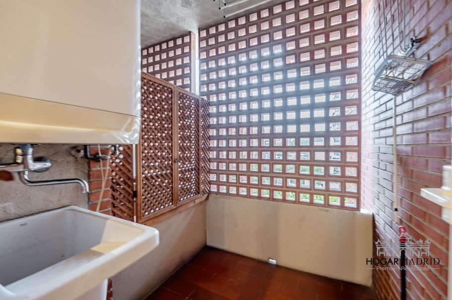 Urbanización de lujo, con garaje y trastero