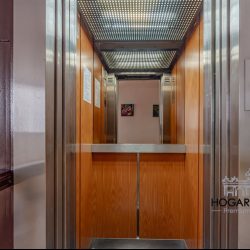 Apartamento de lujo a estrenar, con despacho