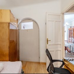 Edificio clásico, mirador