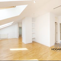 Luminoso, en excelente estado