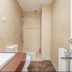 Luminoso, en excelente estado