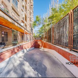 Alto, excelentes vistas, garaje