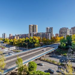 Alto, excelentes vistas, garaje